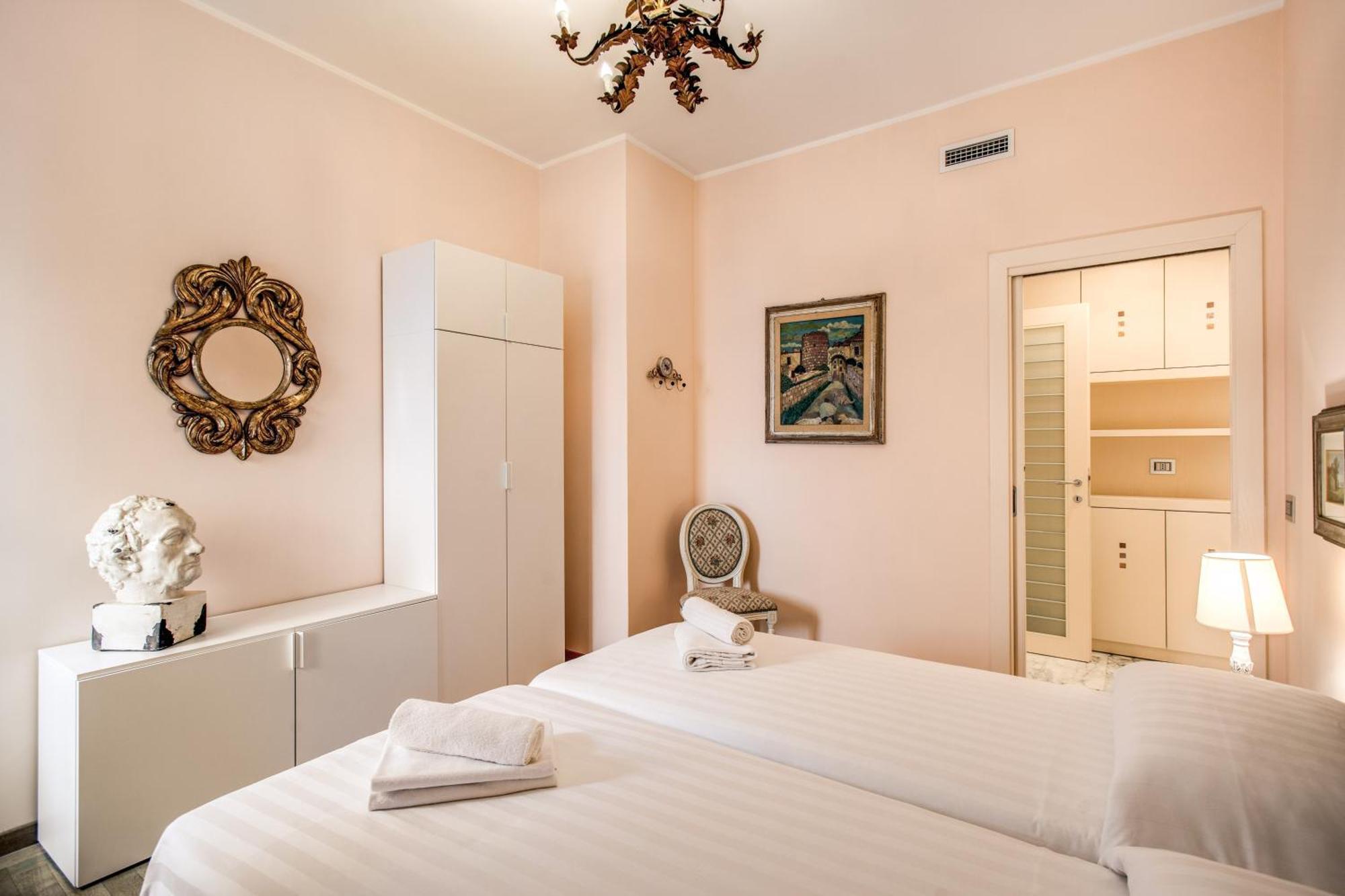 La Dolce Of Via Veneto - Prestigious With Wonderful Terrace In The Historic Center Apartment