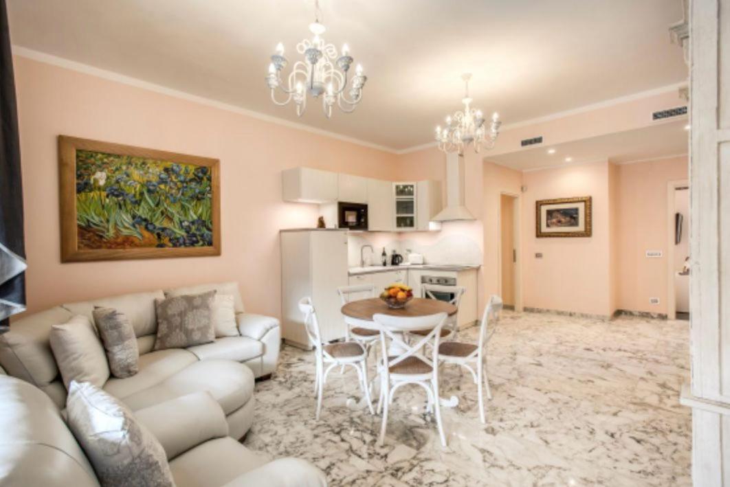 Lägenhet La Dolce Of Via Veneto - Prestigious With Wonderful Terrace In The Historic Center Rom
