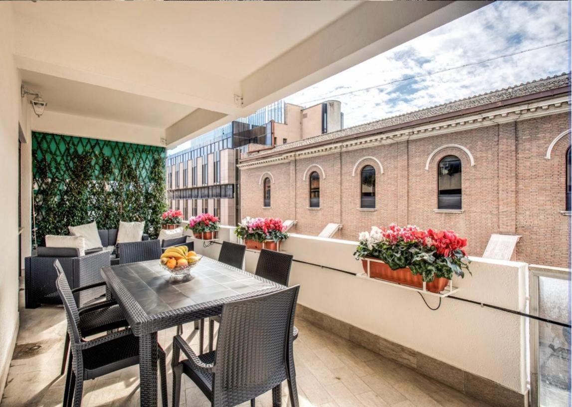 La Dolce Of Via Veneto - Prestigious With Wonderful Terrace In The Historic Center Lägenhet