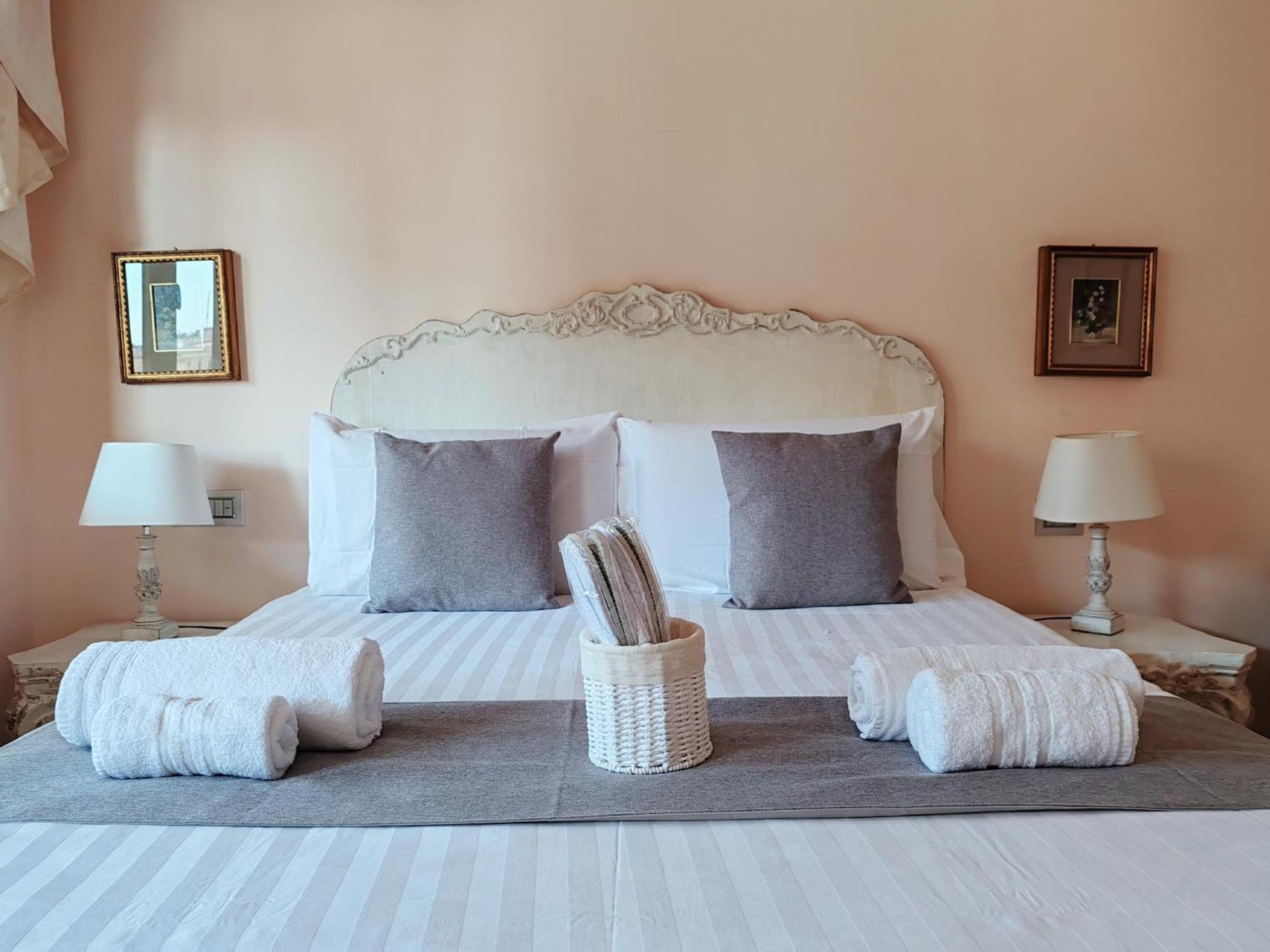 La Dolce Of Via Veneto - Prestigious With Wonderful Terrace In The Historic Center Lägenhet